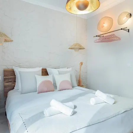 Amazing 2p - Eiffel Tower 7 *