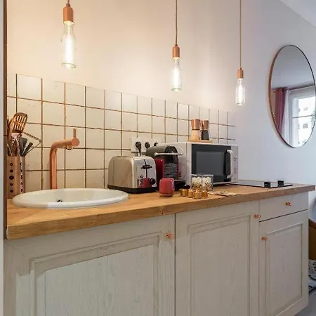 Amazing 2p - Eiffel Tower 7 Paris
