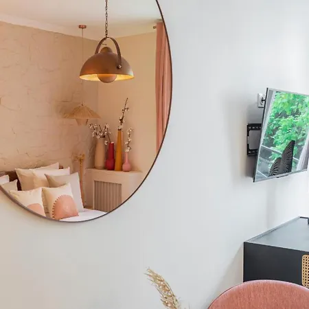 Apartmán Amazing 2p - Eiffel Tower 7 *