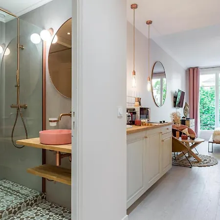 Apartmán Amazing 2p - Eiffel Tower 7 *